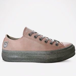 Converse x Miley Cyrus Chuck Taylor All Star Lift Low Pink Glitter Shoes…